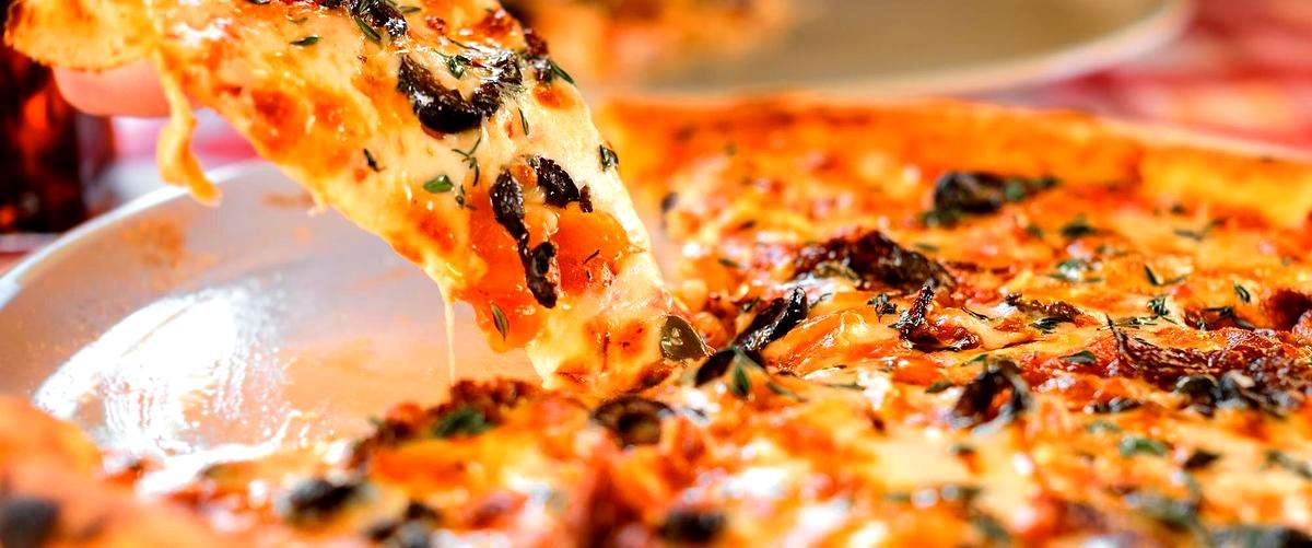 3. ¿Qué tipos de pizzas se pueden encontrar en las pizzerías en Málaga?