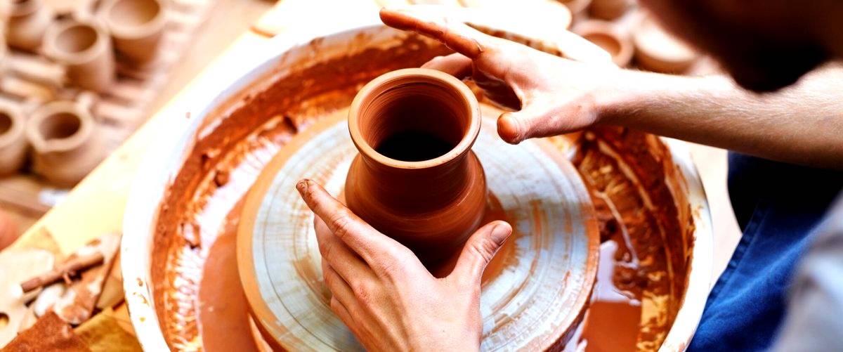 4. ¿Es necesario tener experiencia previa en cerámica para tomar un curso en Las Rozas de Madrid?