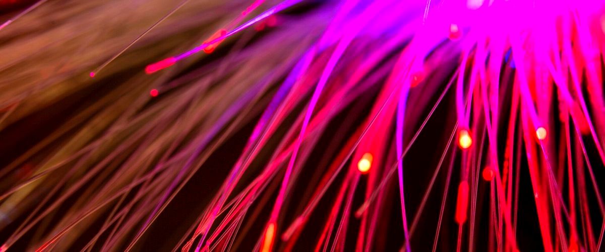 ¿Cómo funciona la conexión de fibra óptica?
