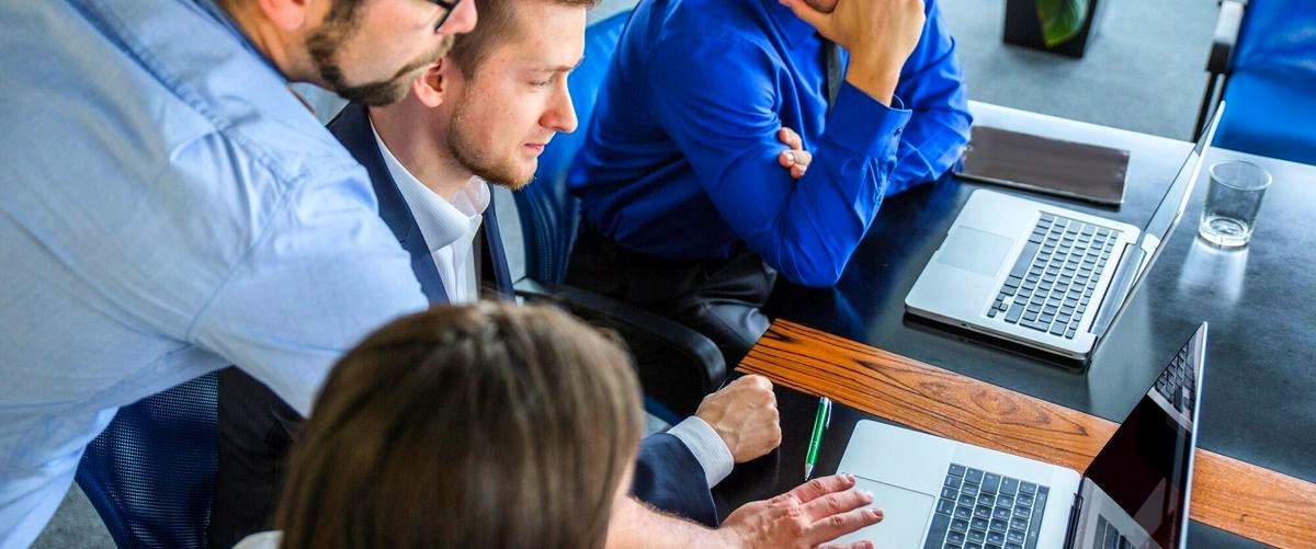 ¿Cómo puedo contactar a una empresa de informática en Guadalajara?