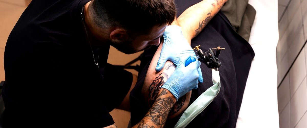 ¿Cómo puedo elegir el diseño de tatuaje adecuado en Alicante?