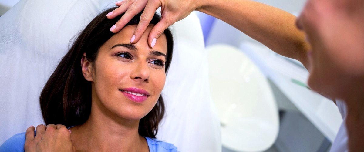 ¿Cómo puedo prepararme para una blefaroplastia en Roquetas de Mar?