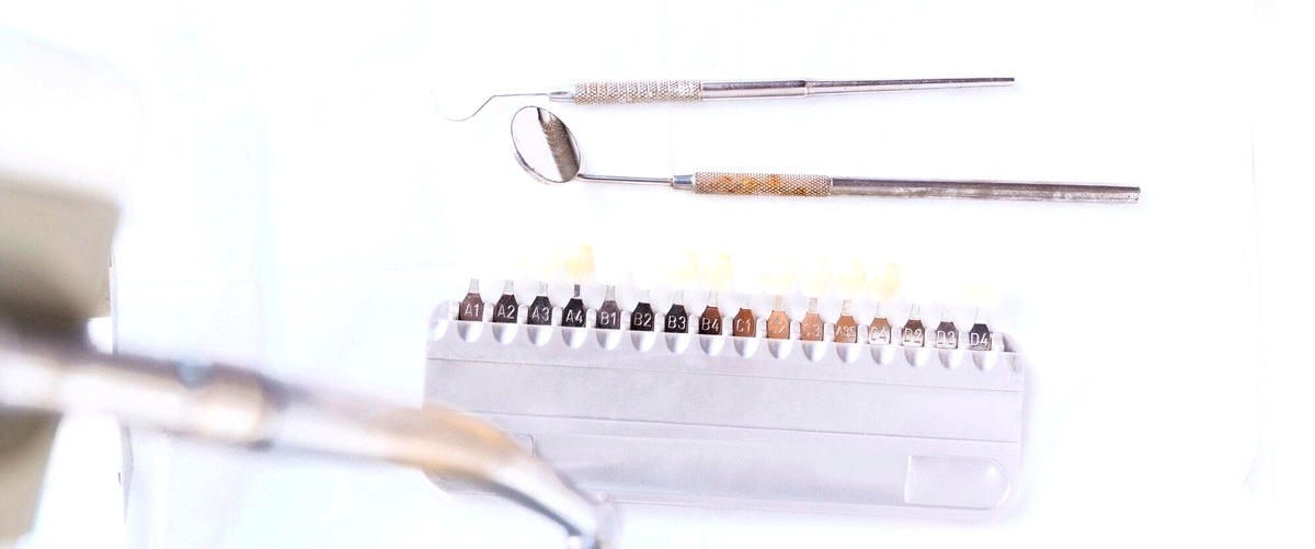 ¿Cuál es el precio de un implante dental en la clínica Sonría?