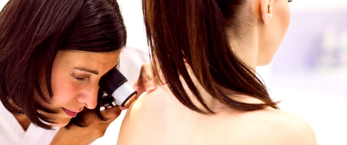 ¿Cuál es el precio de una consulta con un dermatólogo en España?