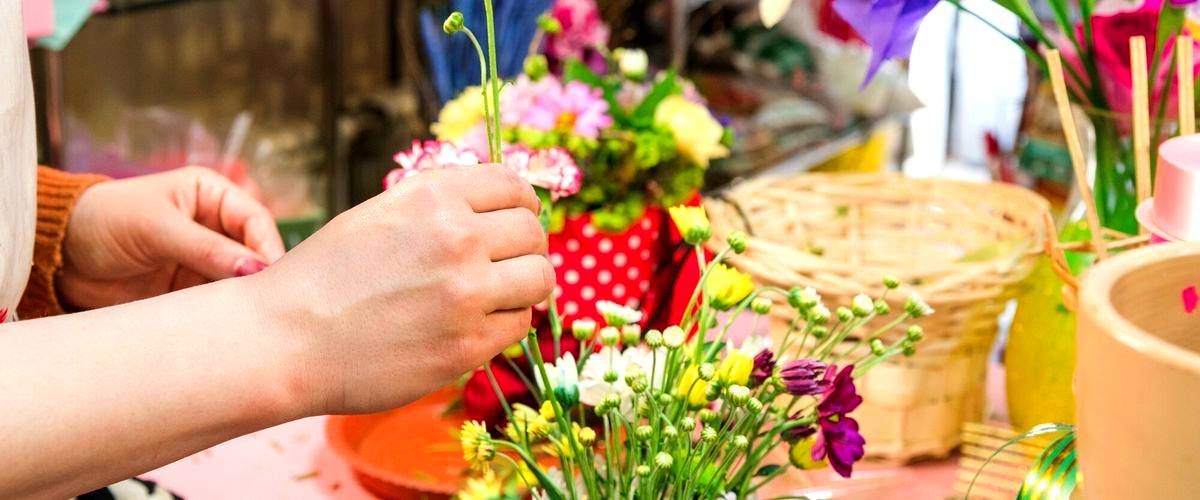 ¿Cuál es el nombre correcto para referirse a una persona que trabaja en una floristería en Móstoles (Madrid)?