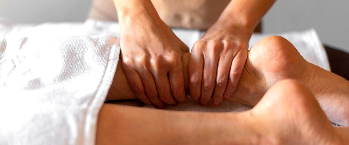 ¿Cuál es el nombre que se le da a los profesionales de los masajes en Málaga?