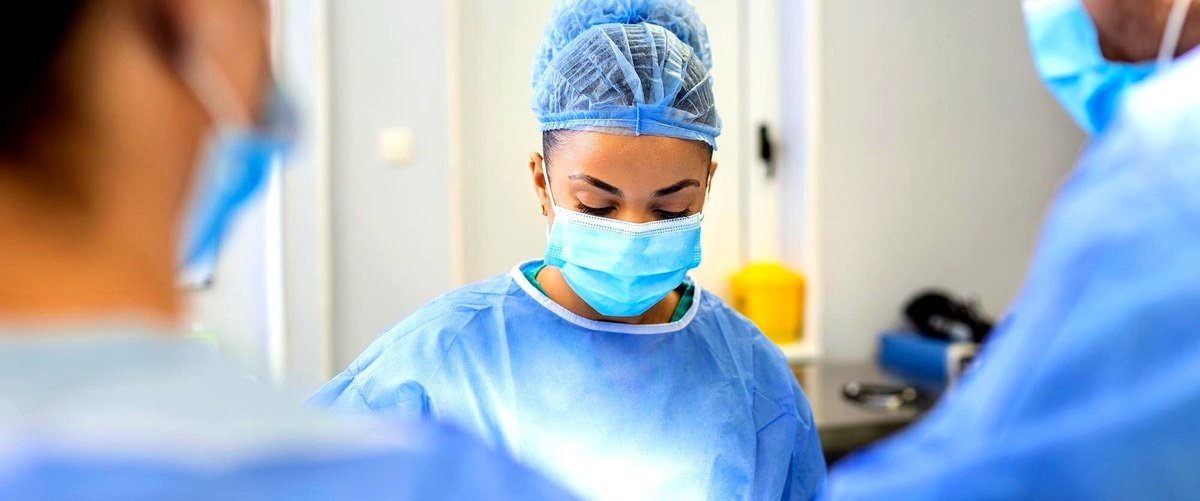¿Cuál es el precio de una cirugía de rinoplastia en Santiago de Compostela (La Coruña)?