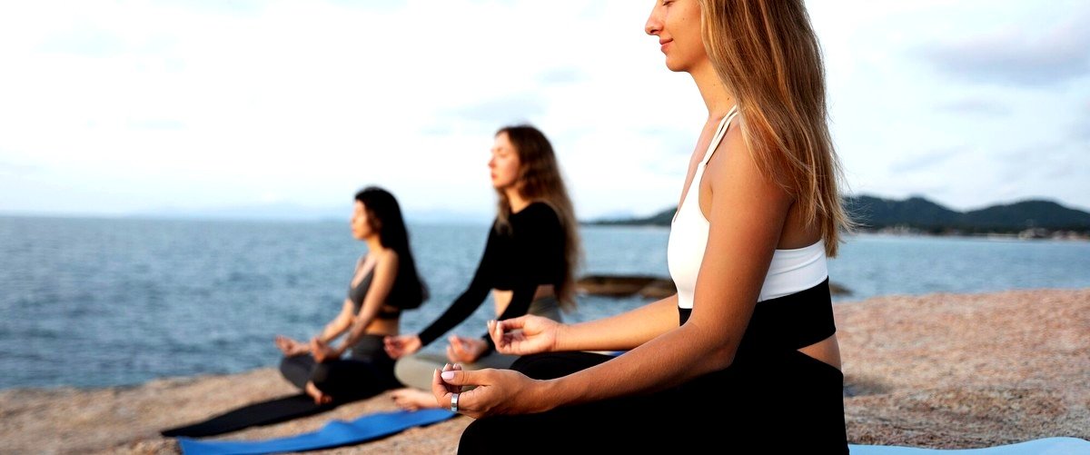 ¿Cuál es el precio medio de las clases de yoga en El Puerto de Santa María?