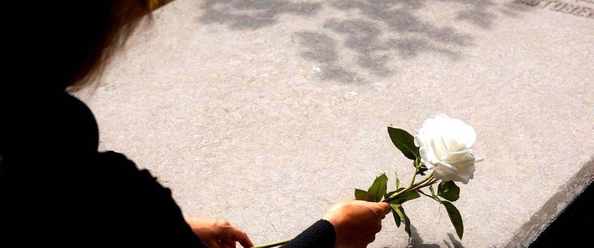 ¿Cuál es el precio medio de un servicio funerario completo en Cornella de Llobregat? ¿Cuál es el precio medio de un servicio funerario completo en Cornella de Llobregat?