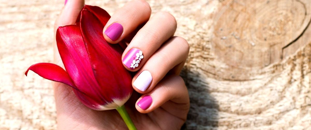 ¿Cuál es el precio medio de una manicura en Marbella?