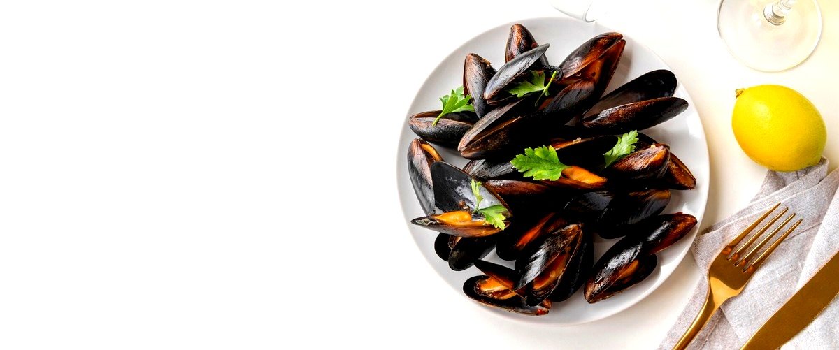 ¿Cuál es el precio medio de una ración de mejillones en los restaurantes de Alcalá de Henares?