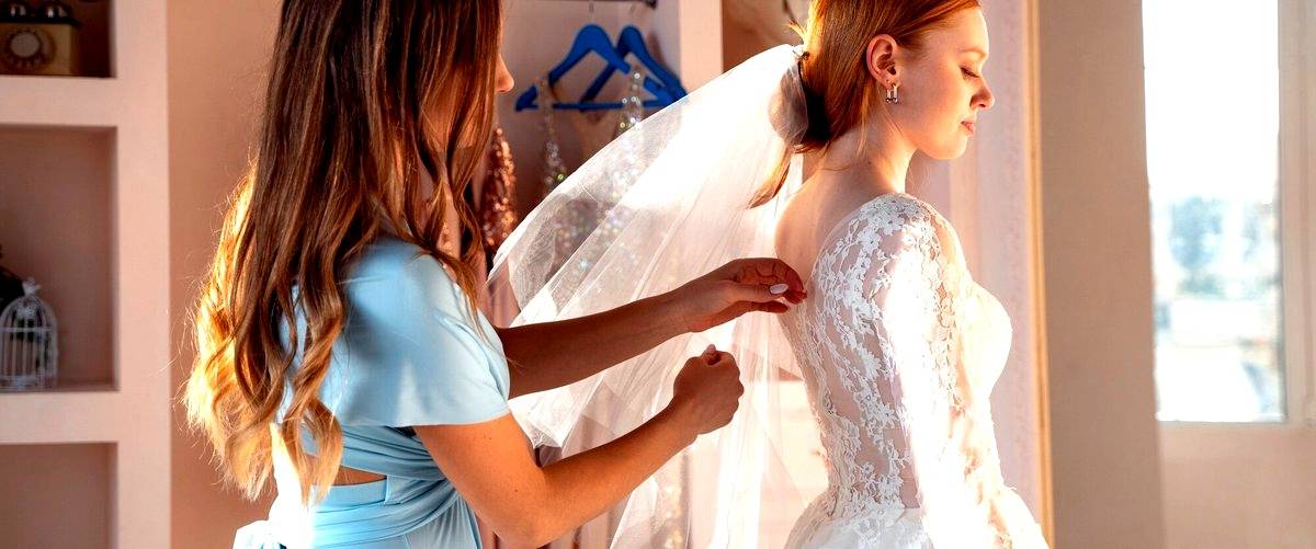 ¿Cuál es el precio promedio de un vestido de novia de la marca Pronovias en Parla (Madrid)?