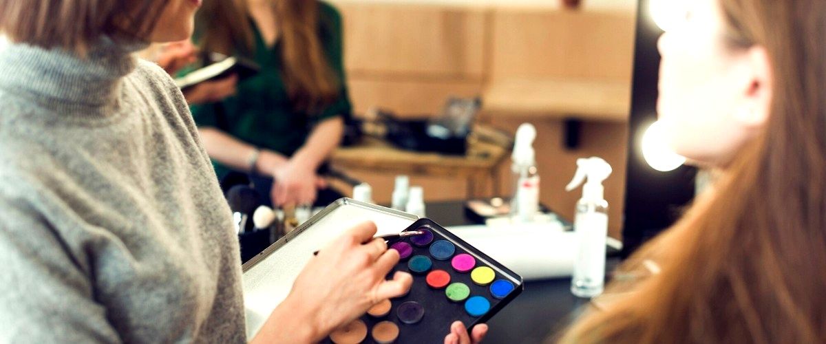 ¿Cuál es el precio promedio por un servicio de maquillaje en España?