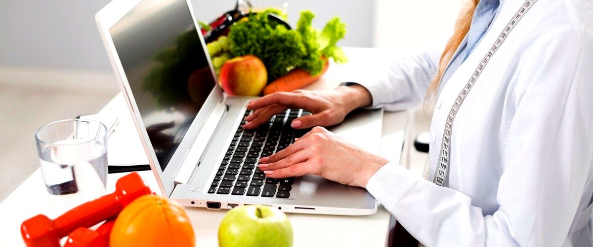 ¿Cuál es el salario promedio mensual de un nutricionista en Asturias, España?