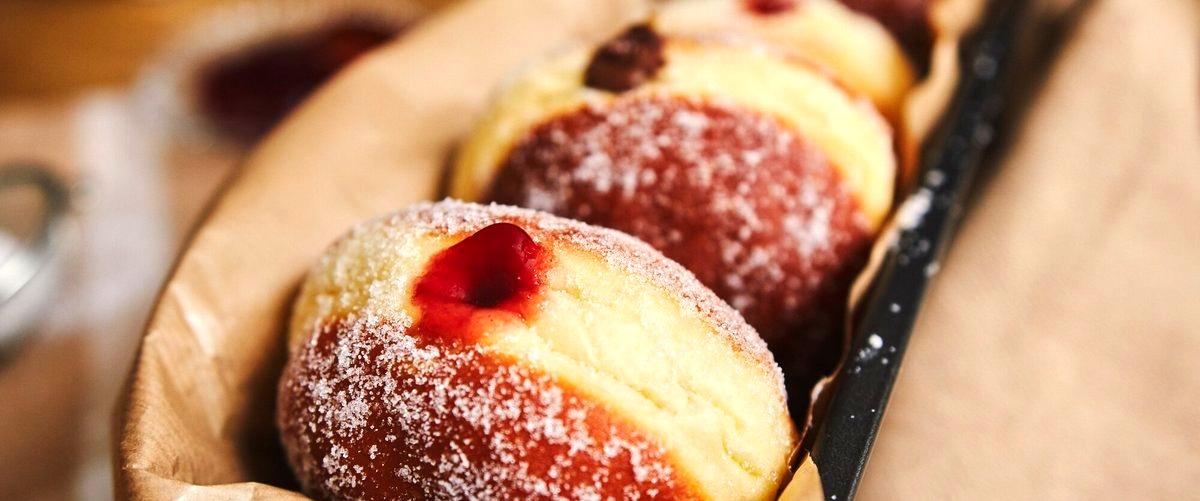 ¿Cuál es el significado del muñequito y la haba en el roscón de Reyes?