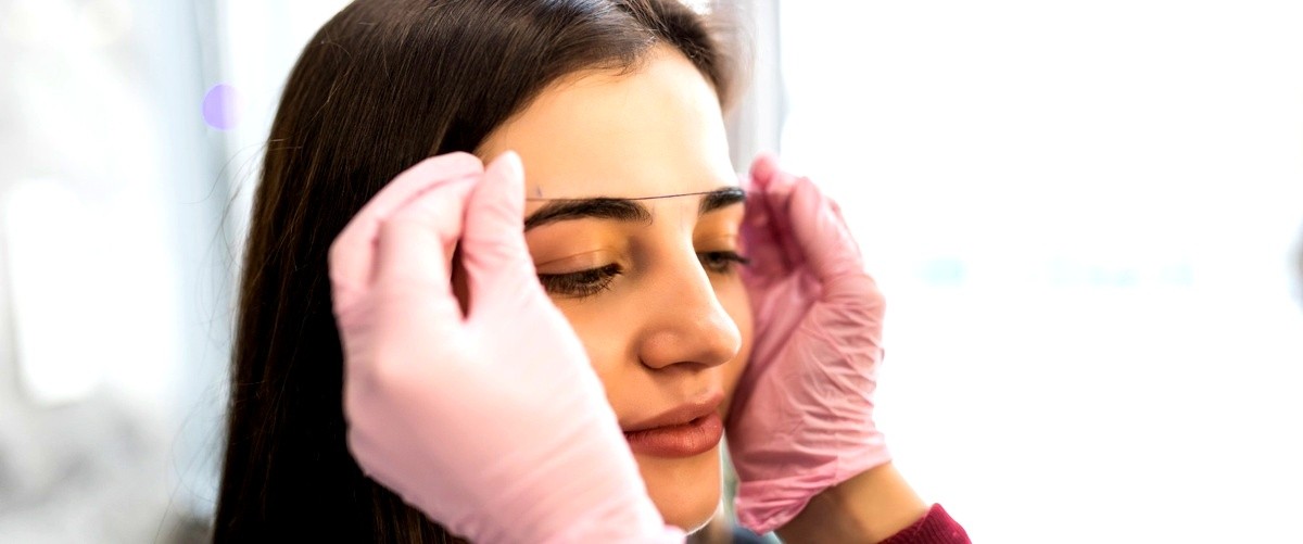 ¿Cuál es el tiempo de recuperación después del microblading?