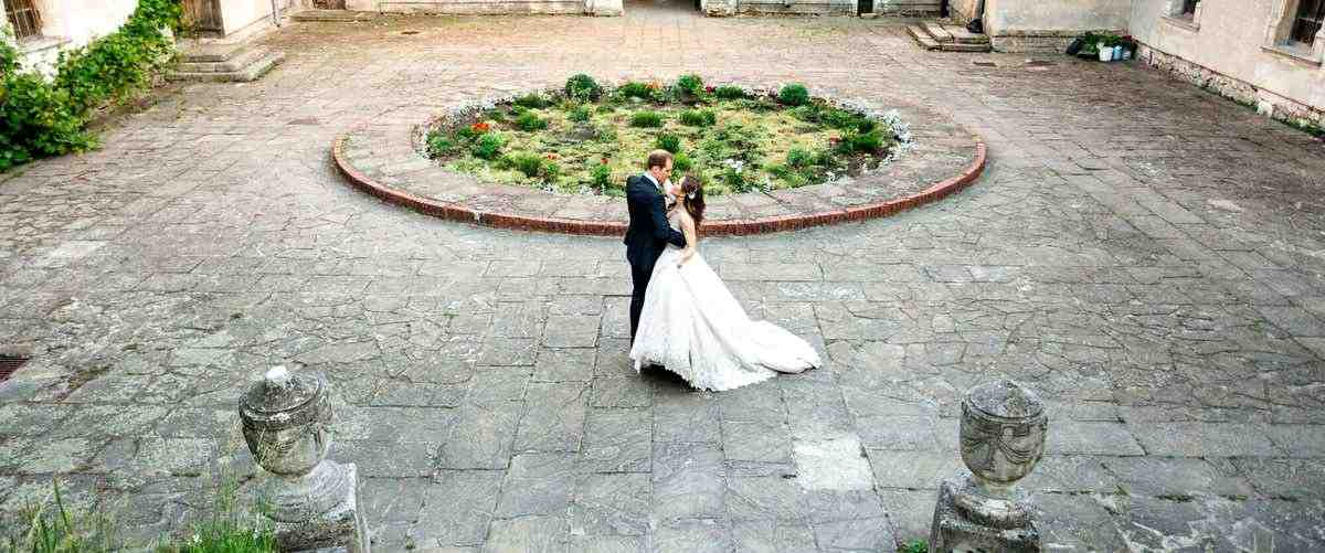 ¿Cuál es la capacidad promedio de las fincas para bodas en Guadalajara?