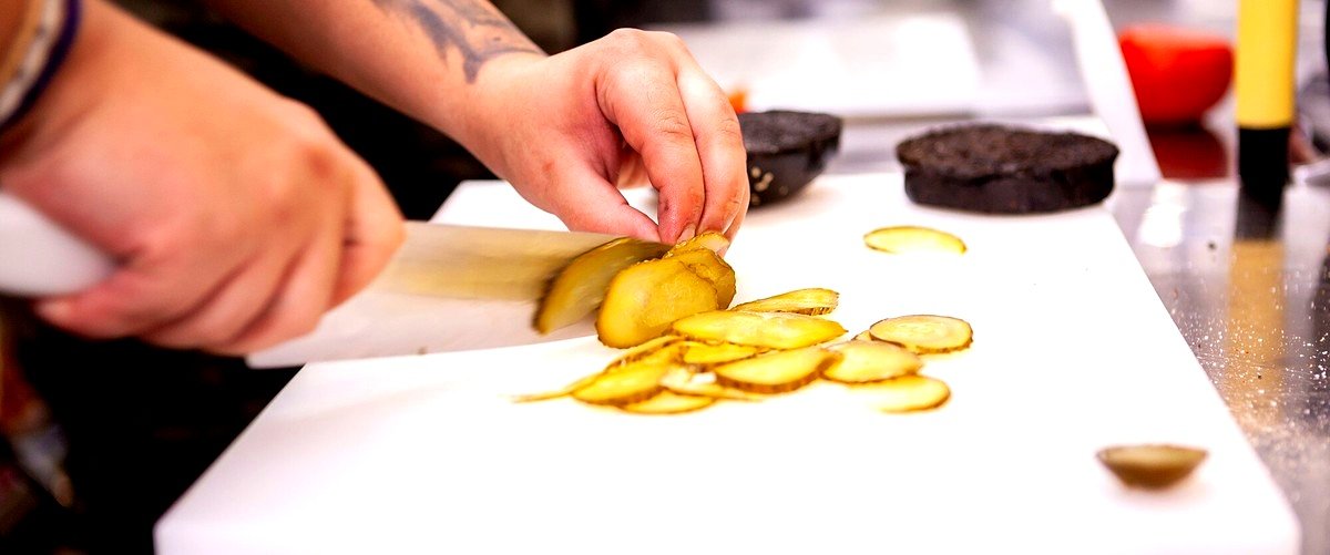 ¿Cuál es la diferencia entre la carrera de gastronomía y un curso de cocina?