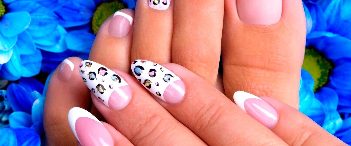 ¿Cuál es la diferencia entre la manicura rusa y la manicura tradicional?