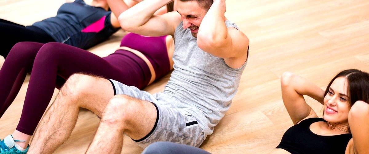 ¿Cuál es la diferencia entre un entrenador personal y un instructor de fitness en Algeciras?