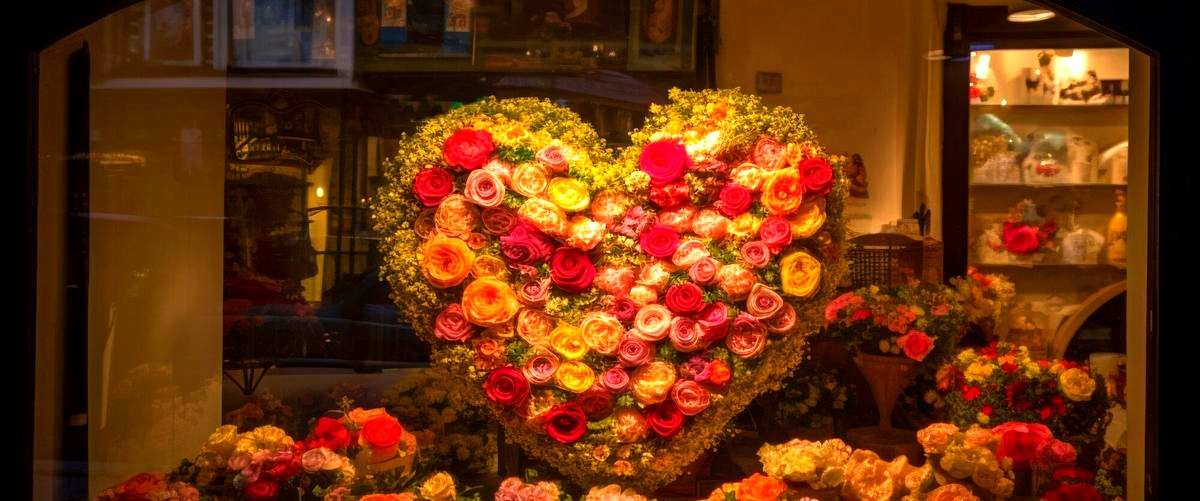 ¿Cuál es la duración aproximada de los arreglos florales en Granada?