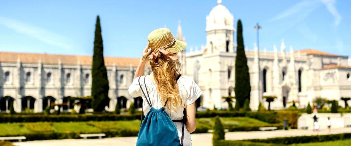 ¿Cuál es la duración promedio de un curso de peluquería en El Puerto de Santa María (Cádiz)?