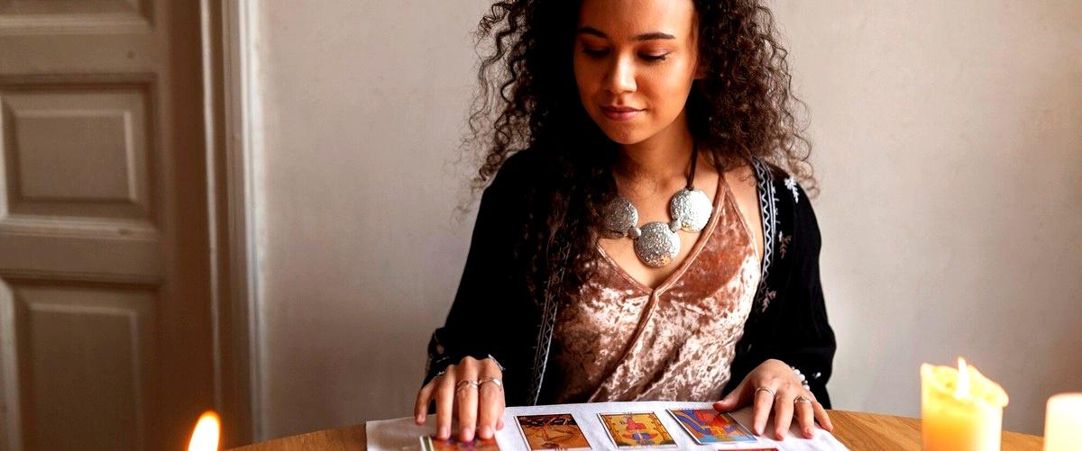 ¿Cuál es la duración típica de una sesión de tarot en Gijón, Asturias?