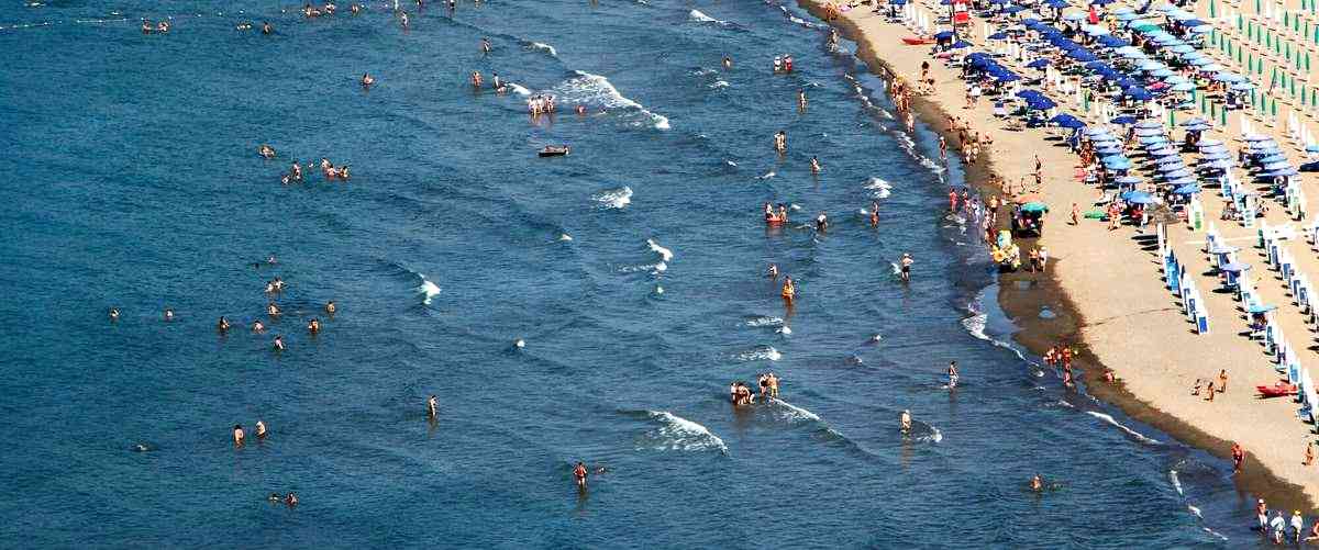 ¿Cuál es la edad mínima para entrar a las discotecas en Roquetas de Mar?