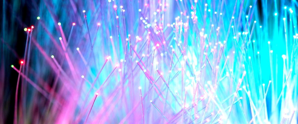 ¿Cuál es la forma de conexión a internet mediante fibra óptica?