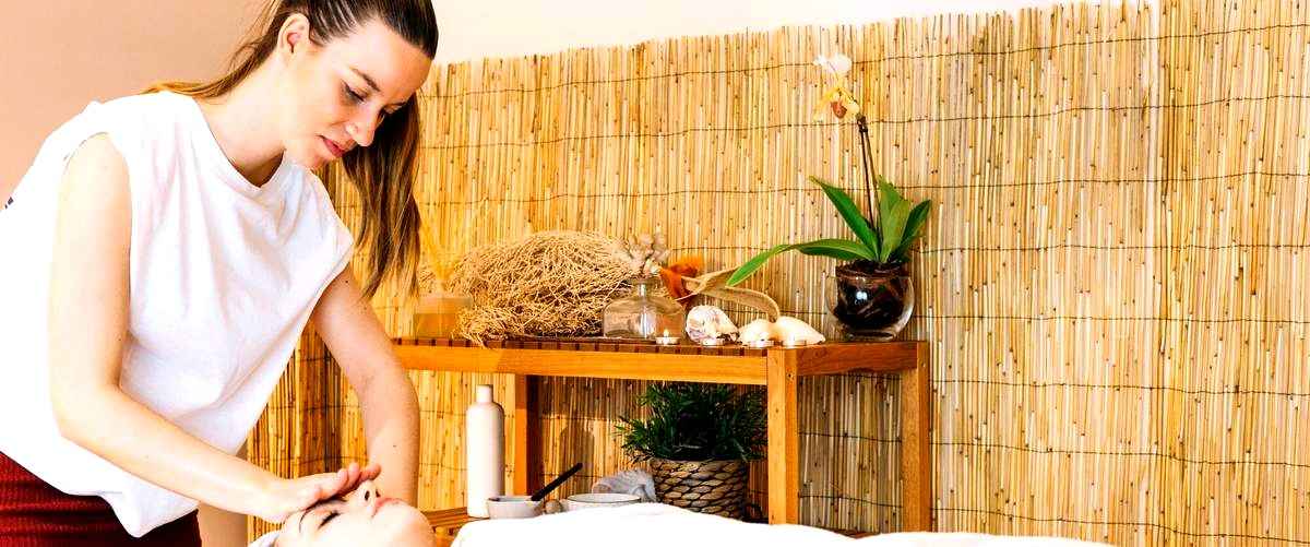 ¿Cuál es la función de un masajista en un spa?