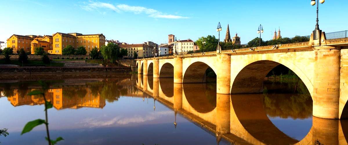 ¿Cuál es la función principal de una correduría de seguros en Huesca?