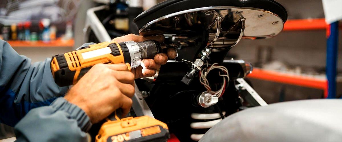 ¿Cuál es la importancia de realizar un mantenimiento regular en una motocicleta?