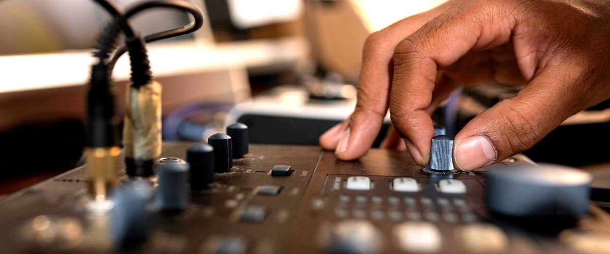 ¿Cuáles servicios se ofrecen en un estudio de grabación en Algeciras (Cádiz)?