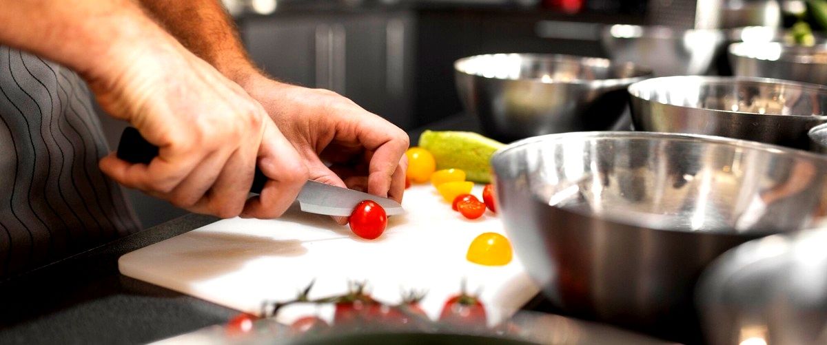 ¿Cuáles son las especialidades más populares en los institutos de cocina en San Sebastián?