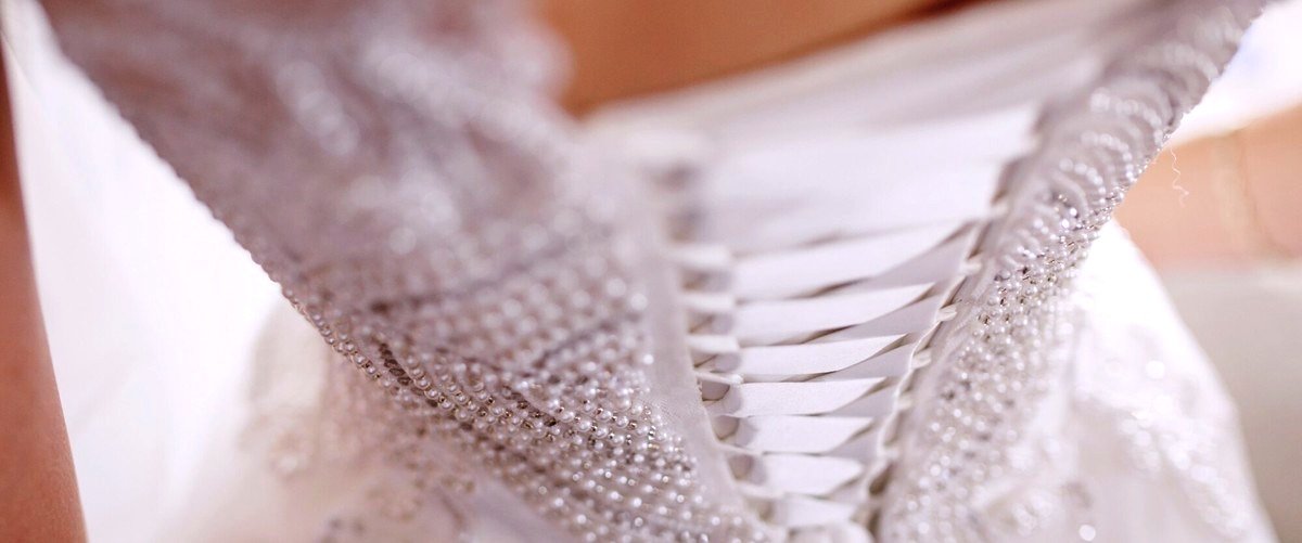 ¿Cuáles son las tendencias actuales en vestidos de novia?