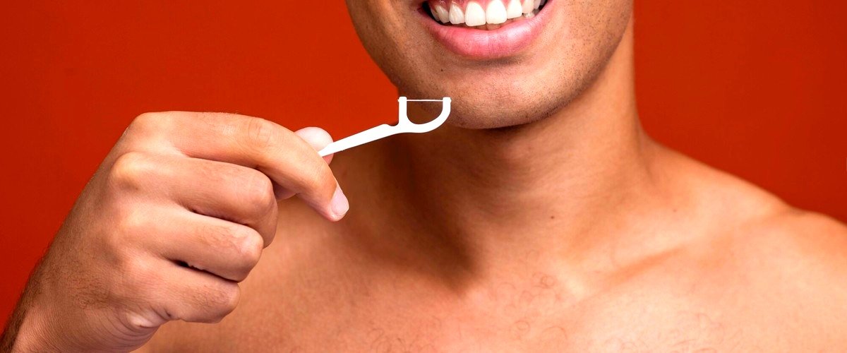 ¿Cuáles son los beneficios de la ortodoncia invisible en comparación con los brackets tradicionales?