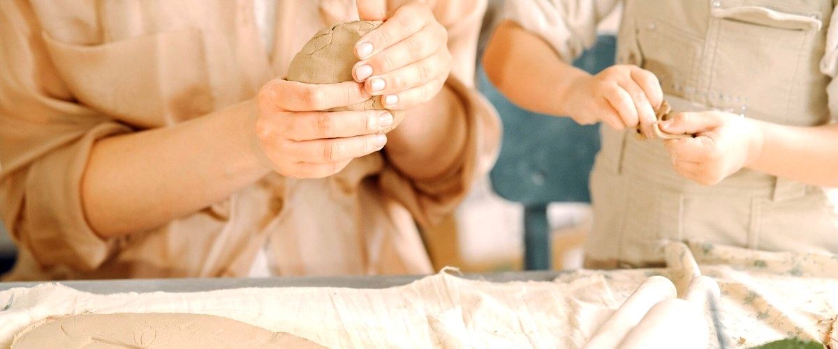 ¿Cuáles son los beneficios de tomar clases de cerámica en Gerona?