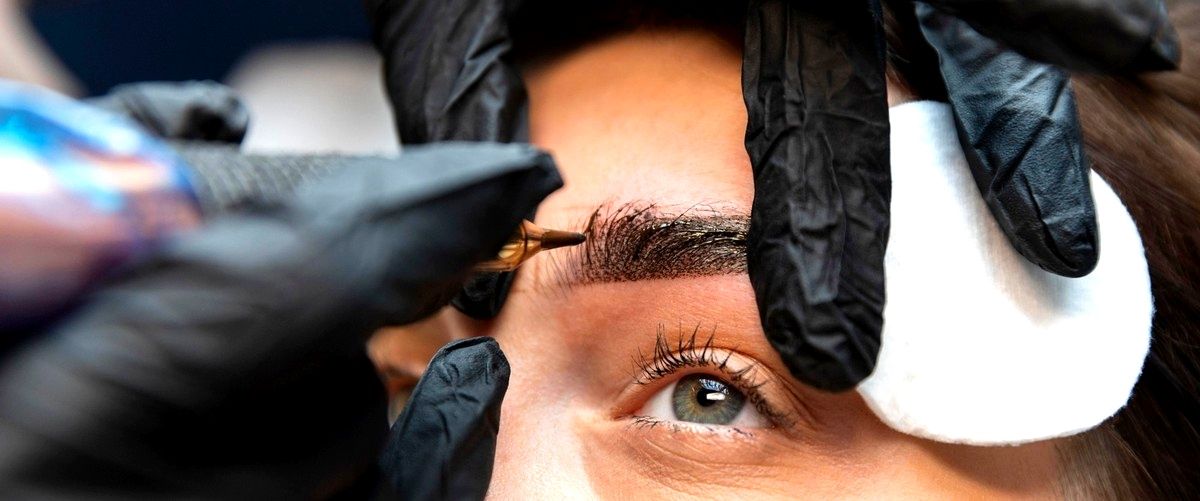 ¿Cuáles son los cuidados necesarios después de hacerse el microblading en las cejas?