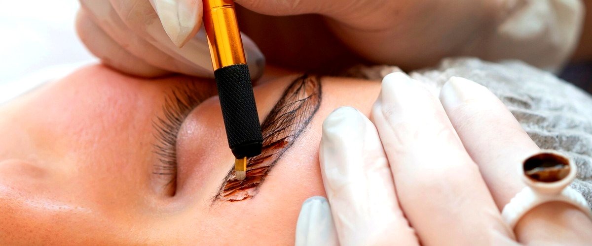 ¿Cuáles son los cuidados necesarios después de un procedimiento de microblading?