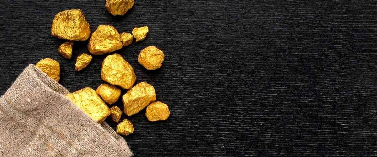 ¿Cuáles son los factores que determinan el precio del oro en el mercado?