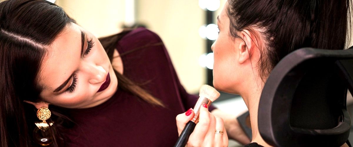 ¿Cuáles son los factores que influyen en el precio de un servicio de maquillaje?