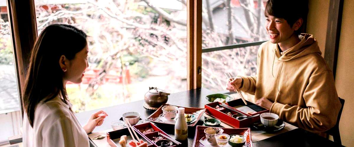 ¿Cuáles son los platos más populares en los restaurantes japoneses?