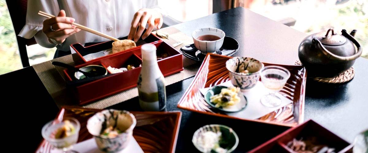 ¿Cuáles son los platos más populares en los restaurantes japoneses de Soria?