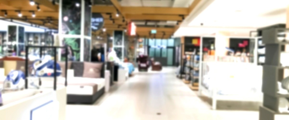 ¿Cuáles son los precios medios de los servicios en los centros comerciales de Soria?