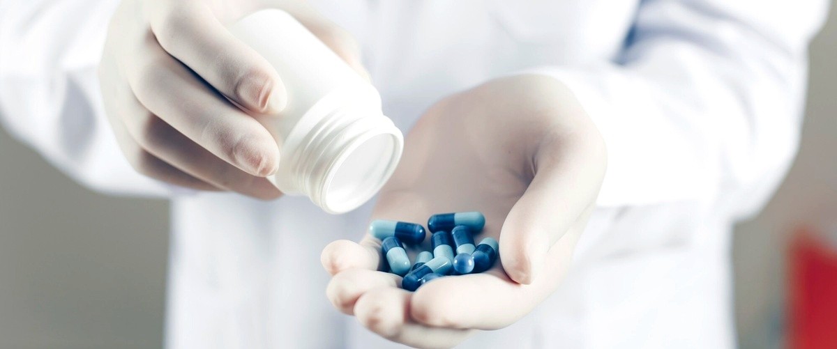 ¿Cuáles son los principales medicamentos producidos por las empresas farmacéuticas en España?