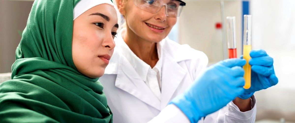 ¿Cuáles son los principales procesos de producción en las empresas químicas de Dos Hermanas?