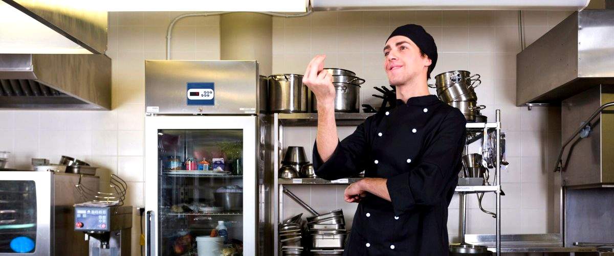 ¿Cuáles son los requisitos para estudiar en una escuela de cocina en España?
