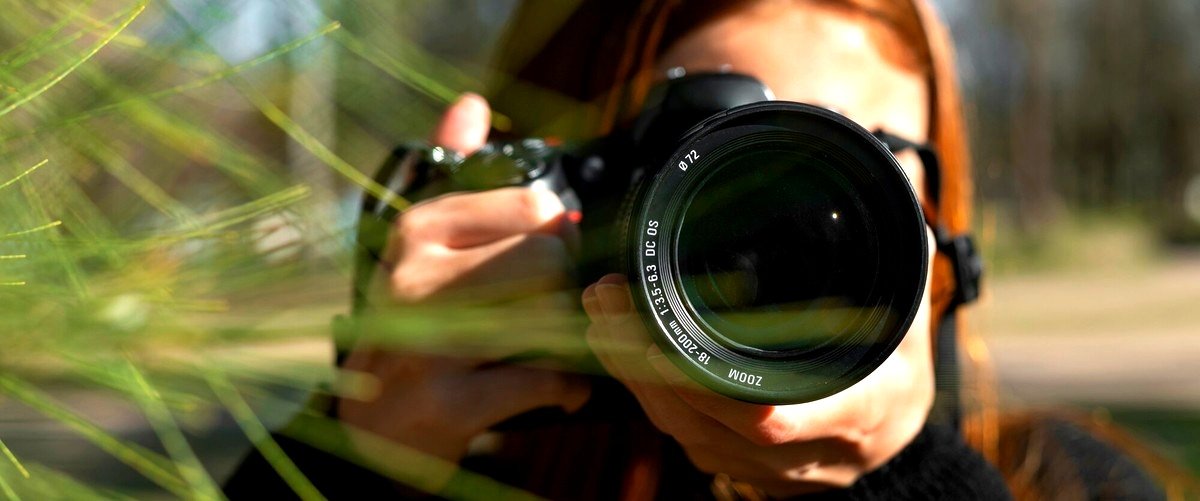 ¿Cuáles son los requisitos para inscribirse en un curso de fotografía en Reus (Tarragona)?