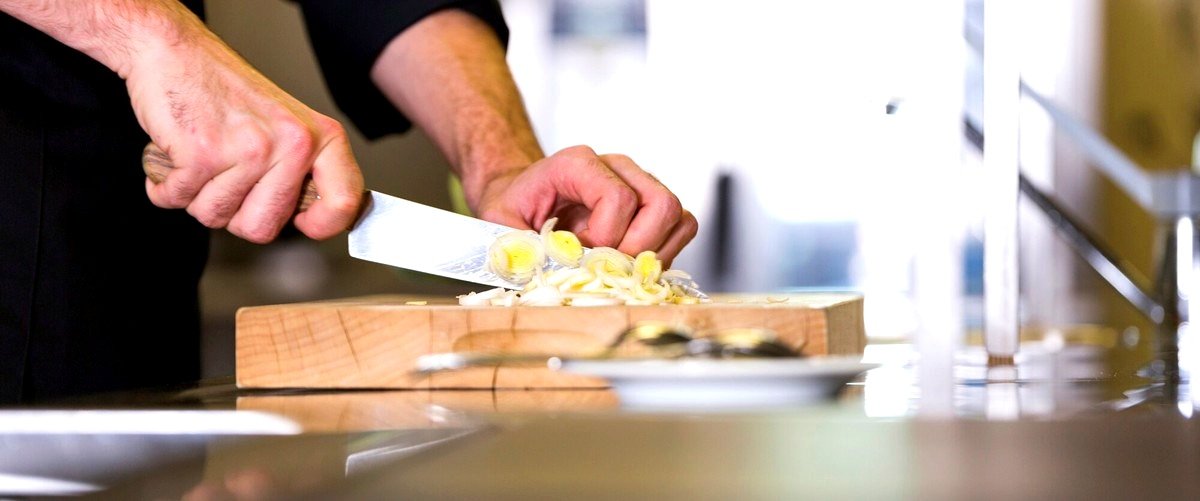 ¿Cuáles son los requisitos para inscribirse en un instituto de cocina en Ávila?