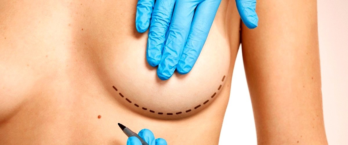 ¿Cuáles son los riesgos de una cirugía de reducción de pechos?